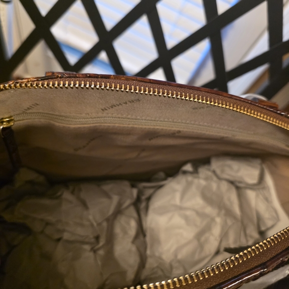 Brahmin Brown Crocodile Embossed Handbag - Picture 6 of 11